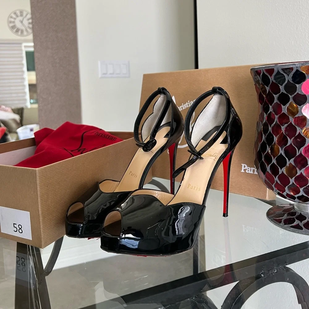 Christian Louboutin heels - Picture 2 of 8